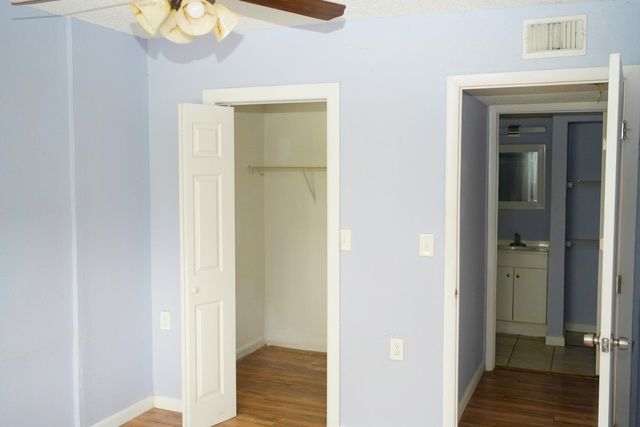 1133 N Benoist Farms Road 105, West Palm Beach, FL 33411