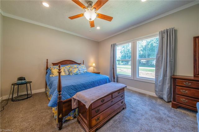 10810 Linwood Southmont Road, Lexington, NC 27292