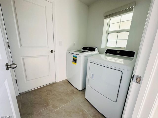 17303 Monte Isola Way, North Fort Myers, FL 33917