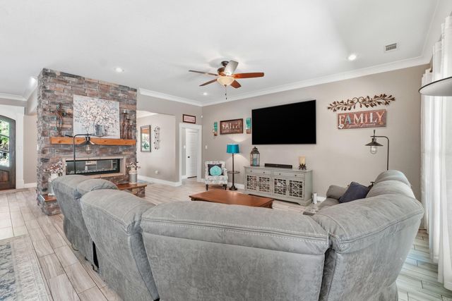 4 Evergreen Cove, Greenbrier, AR 72058