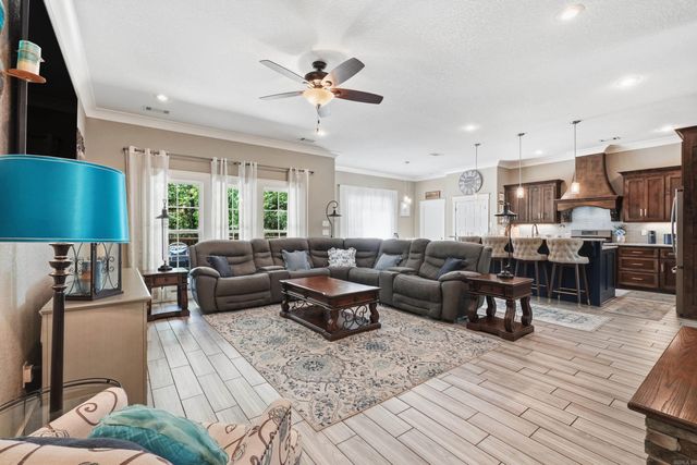 4 Evergreen Cove, Greenbrier, AR 72058