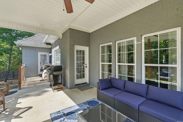 4 Evergreen Cove, Greenbrier, AR 72058
