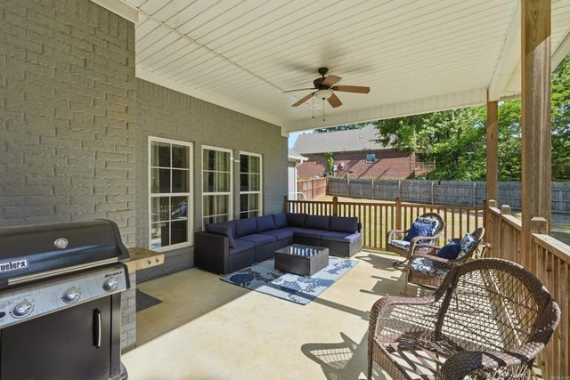 4 Evergreen Cove, Greenbrier, AR 72058