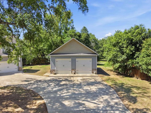 4 Evergreen Cove, Greenbrier, AR 72058