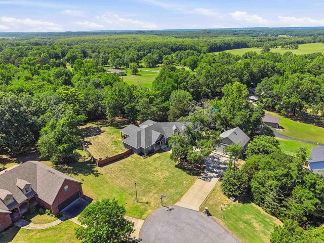 4 Evergreen Cove, Greenbrier, AR 72058