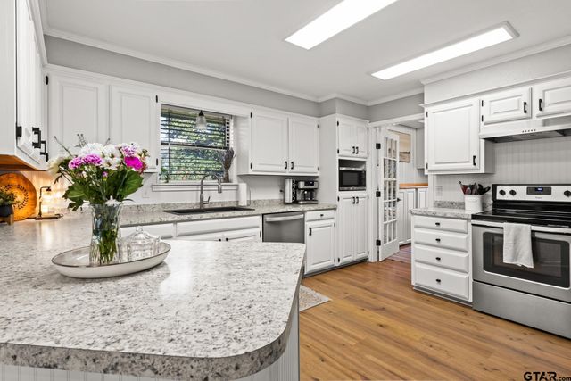 321 US HWY 67 W, Mt Vernon, TX 75457