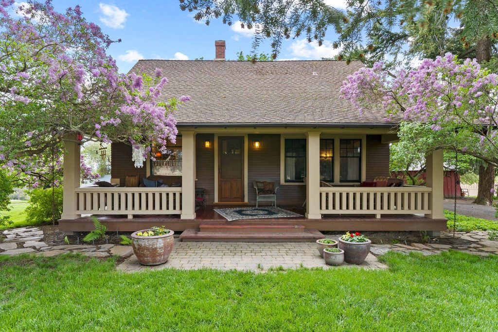8310 E BELAIR Rd, Valleyford, WA 99036