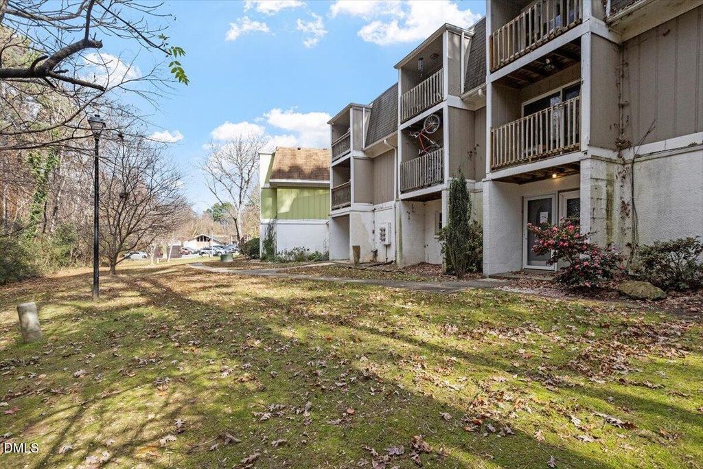 7124 Longstreet Street C, Raleigh, NC 27615