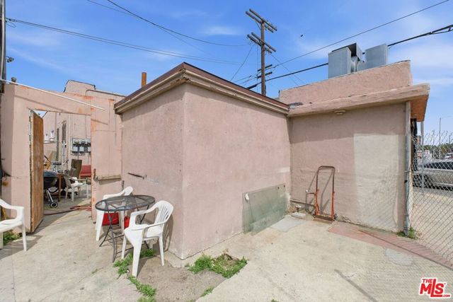 1570 E 110th Street, Los Angeles, CA 90059