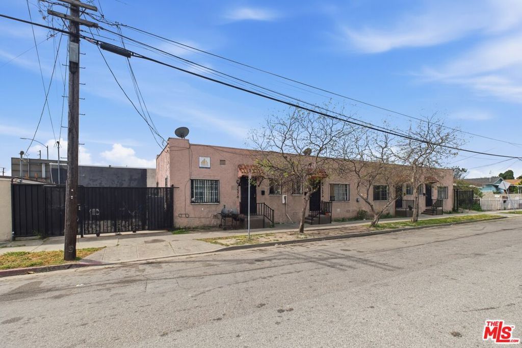 1570 E 110th Street, Los Angeles, CA 90059
