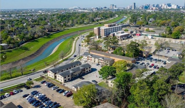 3633 N Macgregor Way 13, Houston, TX 77004