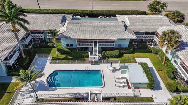 322 N Federal Highway 240, Deerfield Beach, FL 33441