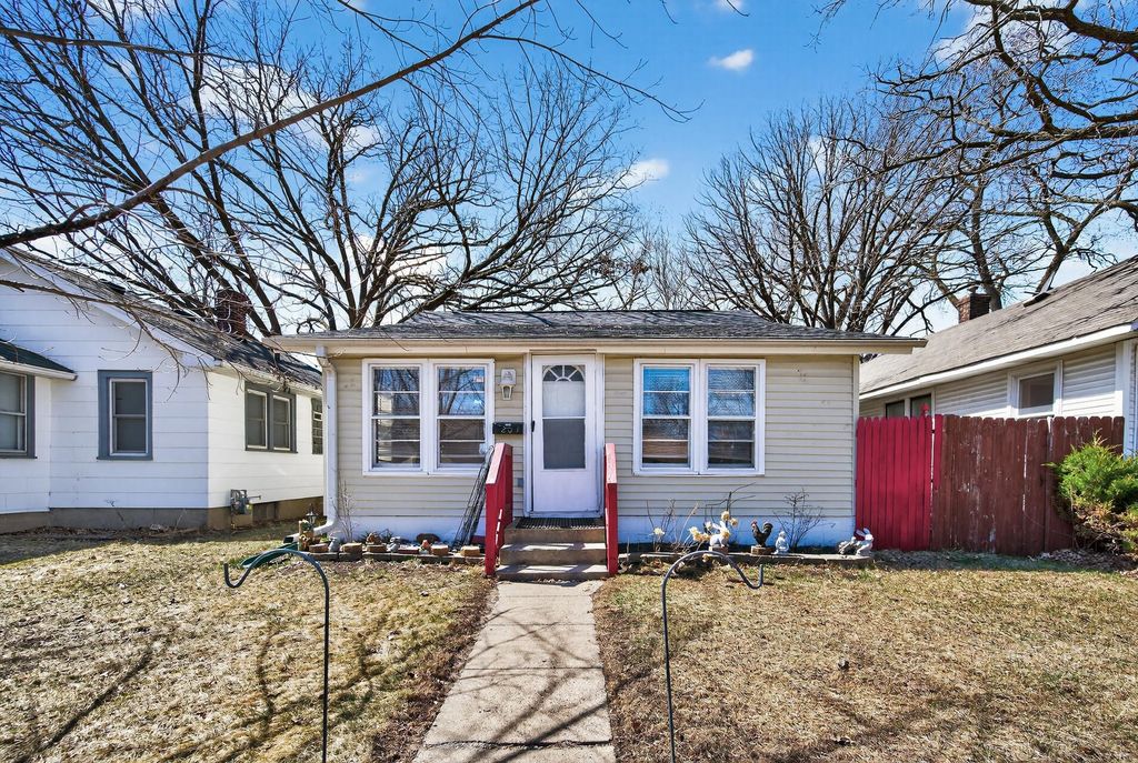 5203 Colfax Avenue N, Minneapolis, MN 55430