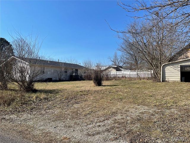 706 E 3rd Street, Salem, MO 65560