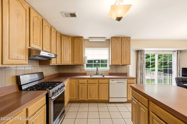 213 Medjay Lane, Toms River, NJ 08755