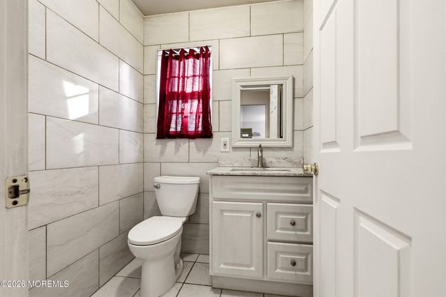 213 Medjay Lane, Toms River, NJ 08755