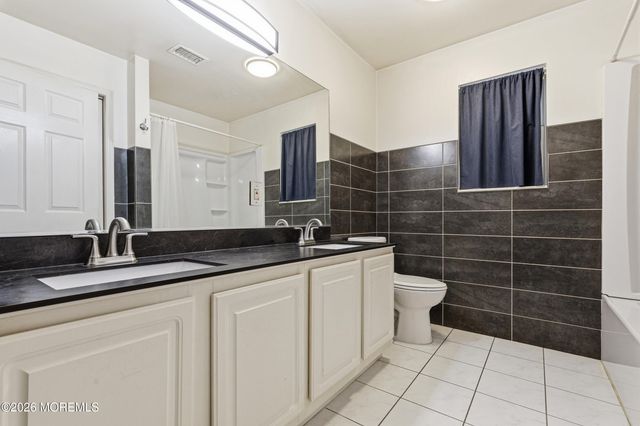 213 Medjay Lane, Toms River, NJ 08755