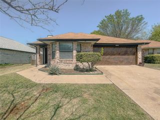 10216 Pack Saddle Court, Fort Worth, TX 76108