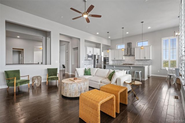 10061 Blue Blood Place, Littleton, CO 80125