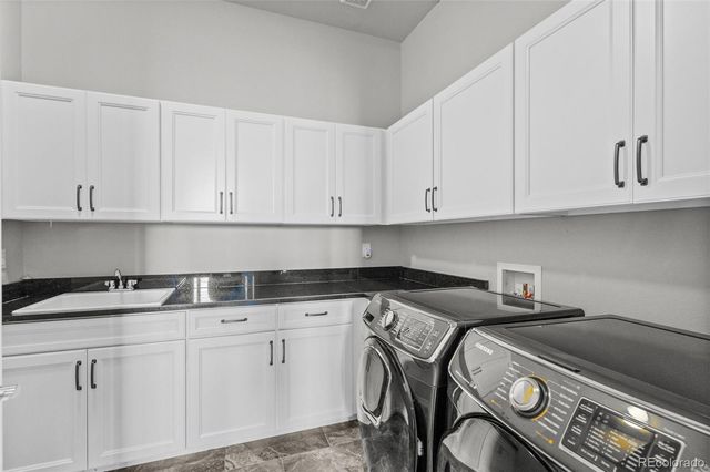 10061 Blue Blood Place, Littleton, CO 80125