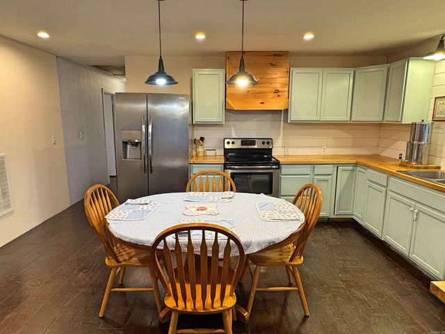 260 School Loop, Oxford, AR 72565