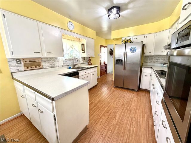6291 Veterans Blvd, Chester, WV 26034