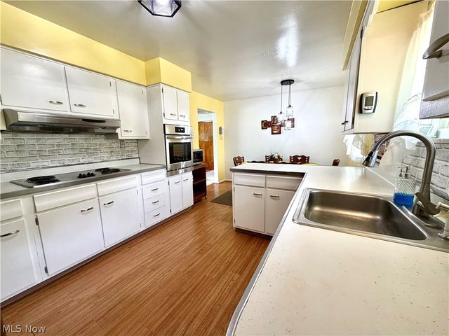 6291 Veterans Blvd, Chester, WV 26034
