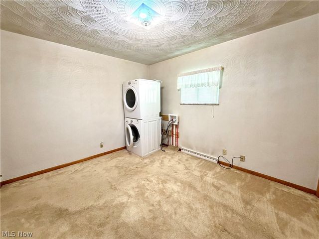 6291 Veterans Blvd, Chester, WV 26034