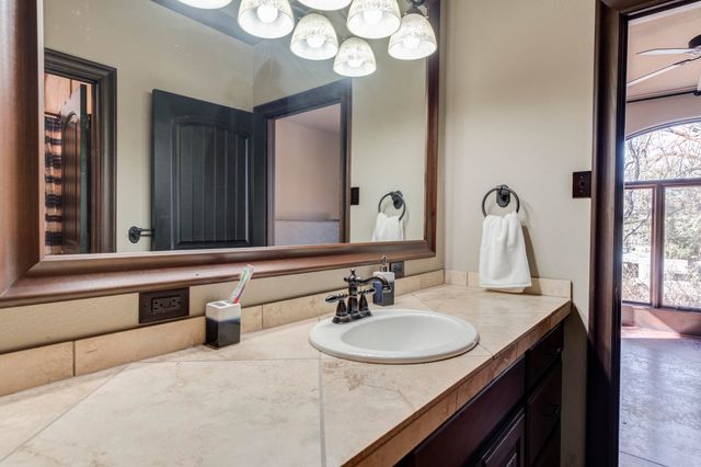 41 S Lakeshore Drive, Ransom Canyon, TX 79366