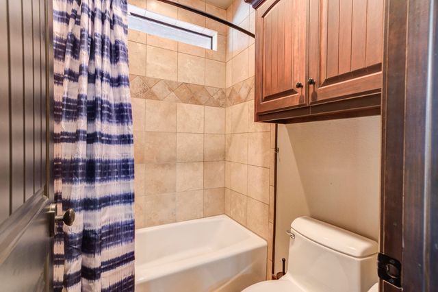 41 S Lakeshore Drive, Ransom Canyon, TX 79366