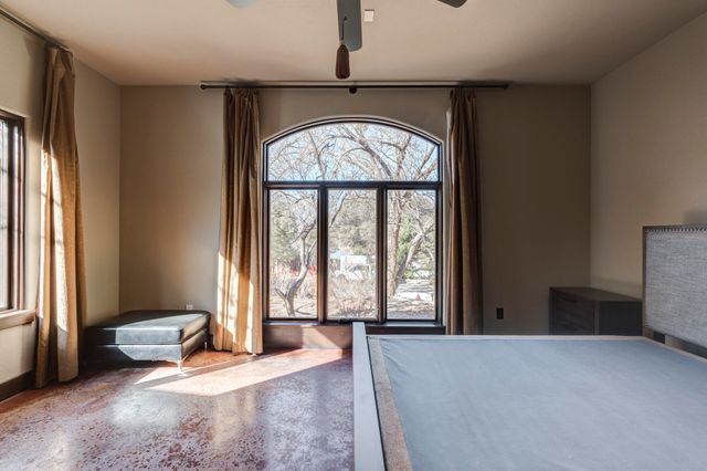 41 S Lakeshore Drive, Ransom Canyon, TX 79366