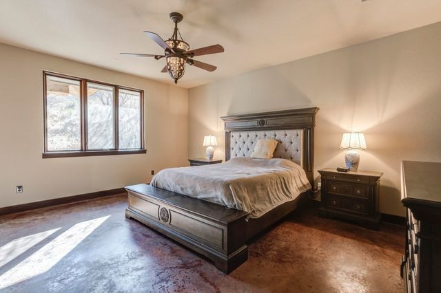 41 S Lakeshore Drive, Ransom Canyon, TX 79366