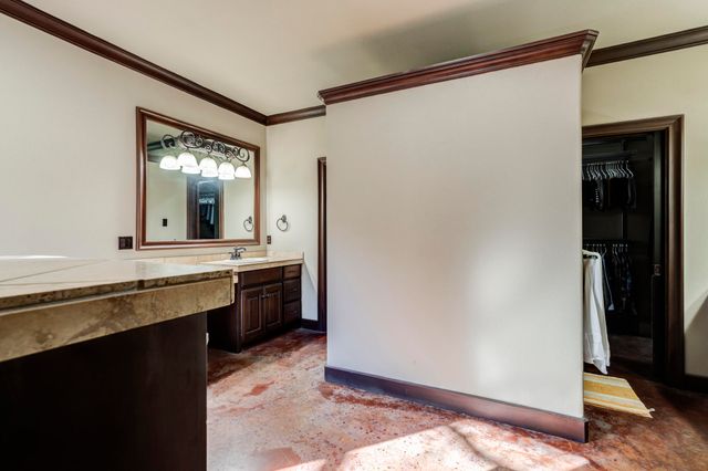 41 S Lakeshore Drive, Ransom Canyon, TX 79366