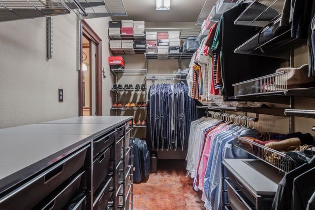 41 S Lakeshore Drive, Ransom Canyon, TX 79366