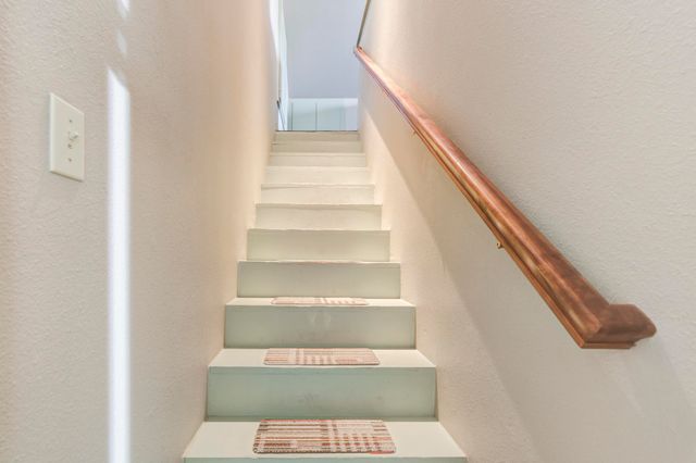 41 S Lakeshore Drive, Ransom Canyon, TX 79366