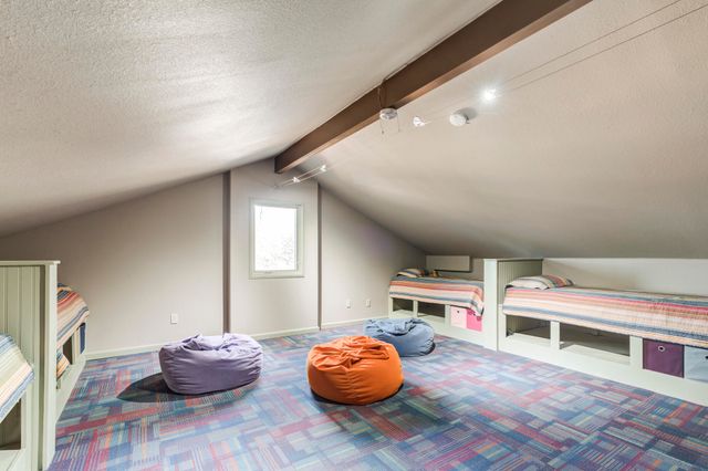 41 S Lakeshore Drive, Ransom Canyon, TX 79366