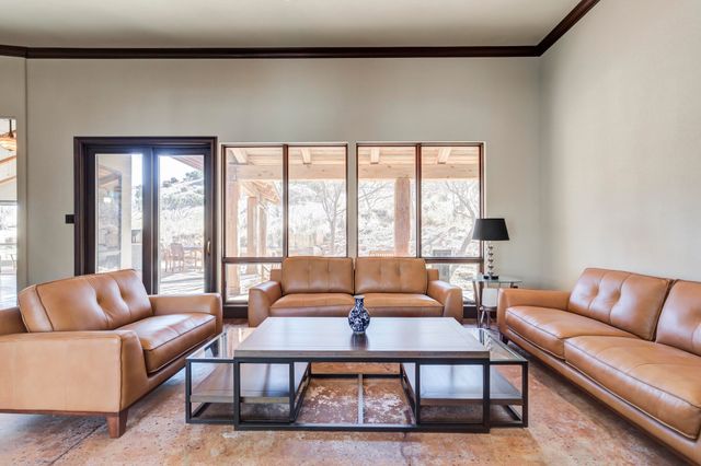 41 S Lakeshore Drive, Ransom Canyon, TX 79366