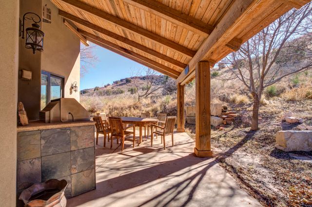 41 S Lakeshore Drive, Ransom Canyon, TX 79366