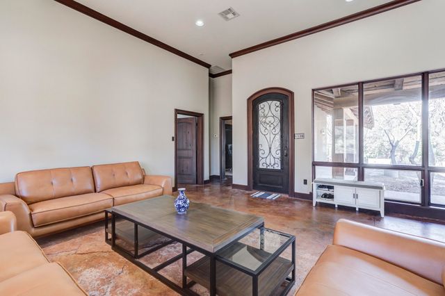 41 S Lakeshore Drive, Ransom Canyon, TX 79366