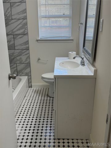 1835 Hill Hedge Drive, Montgomery, AL 36106