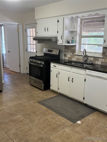 1835 Hill Hedge Drive, Montgomery, AL 36106