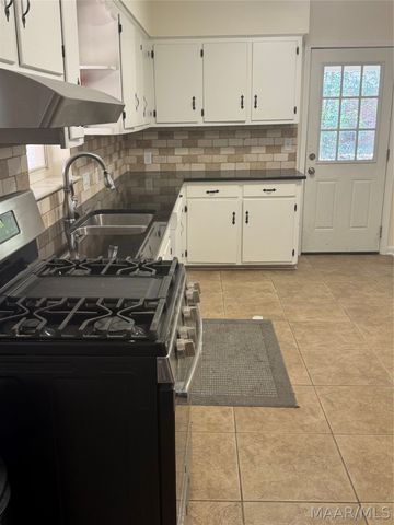 1835 Hill Hedge Drive, Montgomery, AL 36106