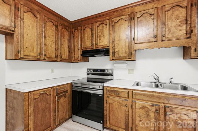 250 Pointe Circle, Rock Hill, SC 29732