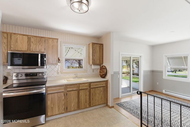 29 Brentwood Street 73, Whiting, NJ 08759