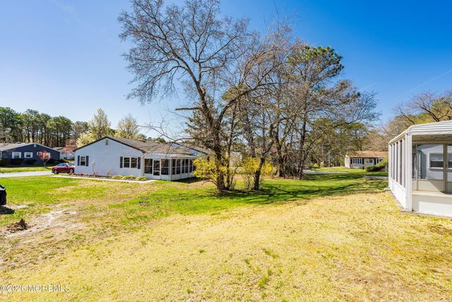 29 Brentwood Street 73, Whiting, NJ 08759