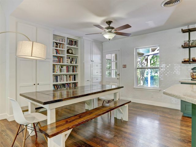 1804 E 39th ST, Austin, TX 78722