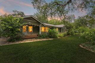 1804 E 39th ST, Austin, TX 78722