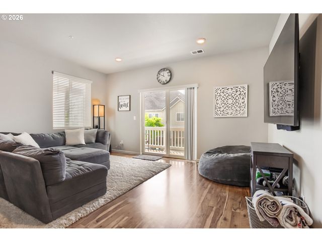 15670 Nw BRUGGER Rd, Portland, OR 97229
