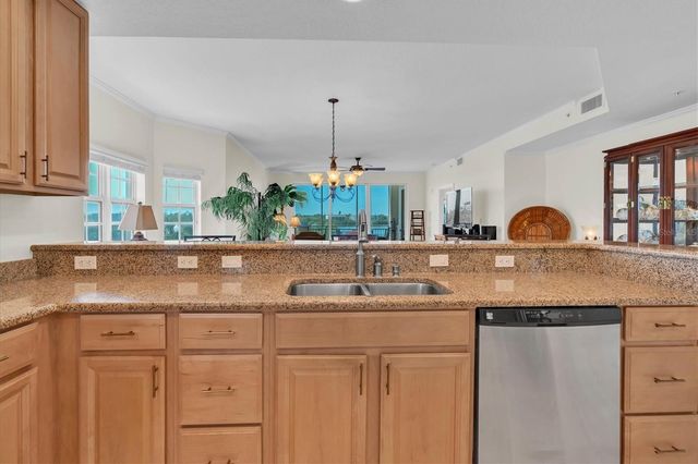 10002 KEY HAVEN ROAD 201, Seminole, FL 33777