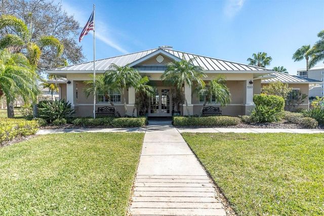 10002 KEY HAVEN ROAD 201, Seminole, FL 33777